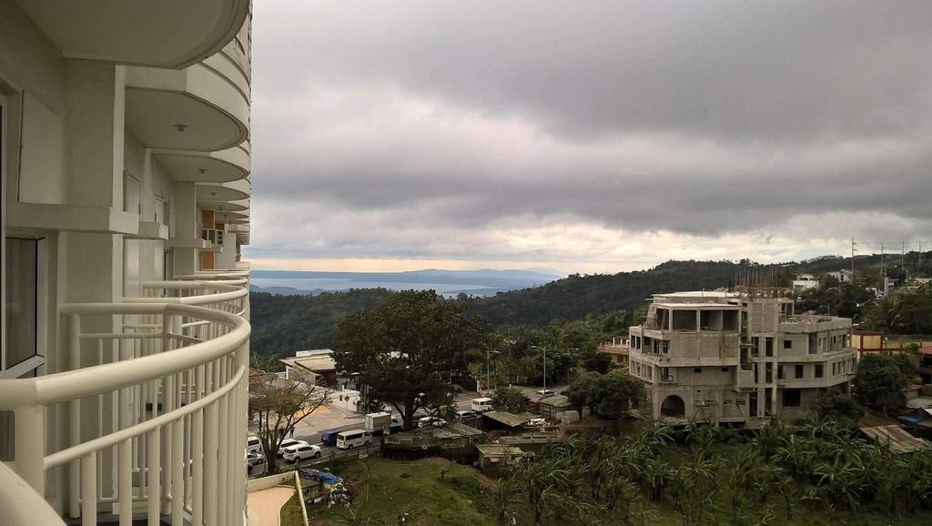Mary'S Crib Cityland Prime Tagaytay With Free Wifi & Swimming Tagaytay City Zewnętrze zdjęcie